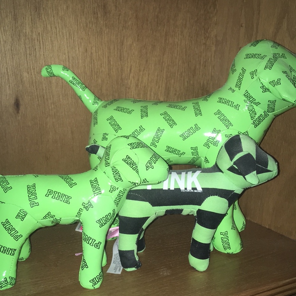 NWT VICTORIAS SECRET PINK DOGS